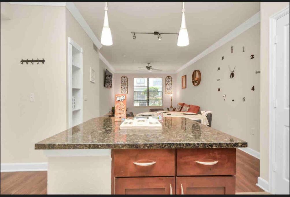 Luxury 1Bedroom/Pool View/ Galleria W/Study Desk Houston Luaran gambar