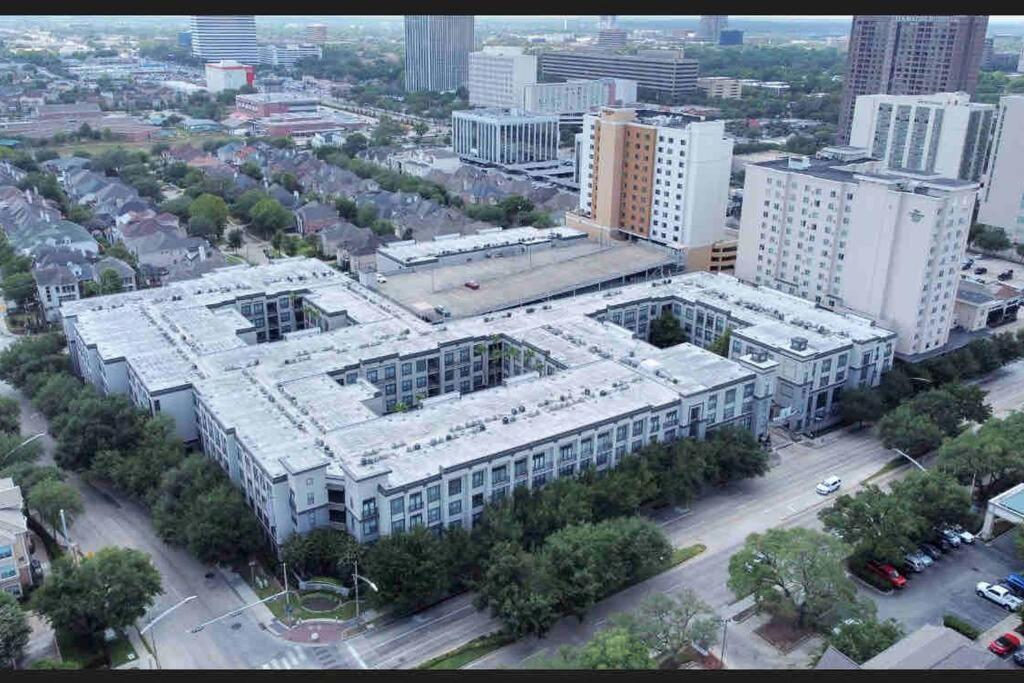 Luxury 1Bedroom/Pool View/ Galleria W/Study Desk Houston Luaran gambar