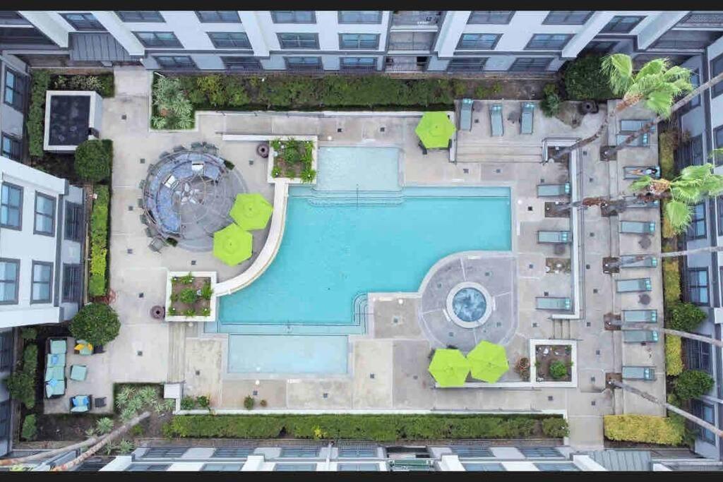 Luxury 1Bedroom/Pool View/ Galleria W/Study Desk Houston Luaran gambar